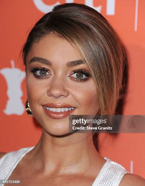 Sarah Hyland arrives at the No Kid Hungry Benefit Dinner at Four Seasons Hotel Los Angeles at Beverly Hills on October 14, 2015 in Los Angeles,...