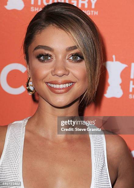 Sarah Hyland arrives at the No Kid Hungry Benefit Dinner at Four Seasons Hotel Los Angeles at Beverly Hills on October 14, 2015 in Los Angeles,...