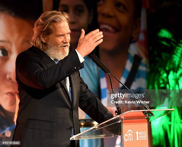 Actor Jeff Bridges speaks onstage at the No Kid Hungry Benefit Dinner at the Four Seasons Hotel on October 14, 2015 in Los Angeles, California.