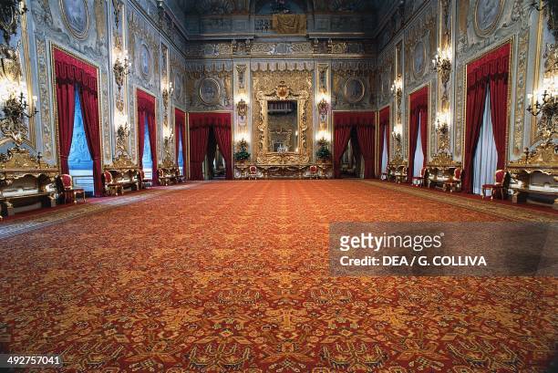 Great hall view of the east side, Quirinal Palace, Rome, Lazio, Italy.