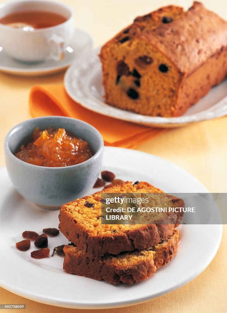 Saffron bread with raisins...