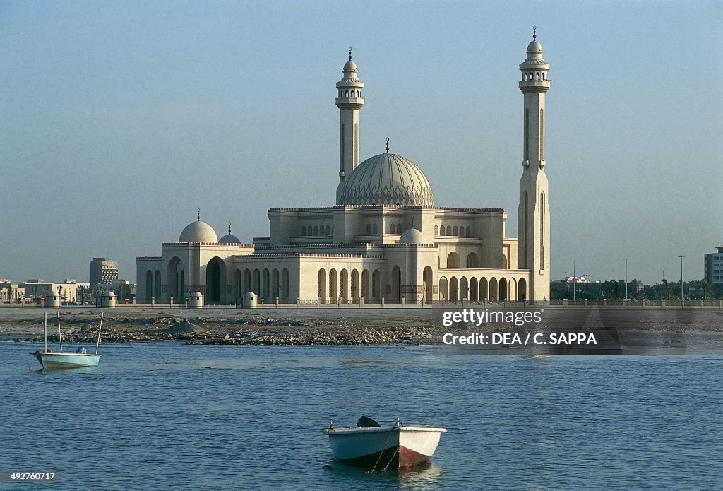 Al Fateh Grand Mosque...