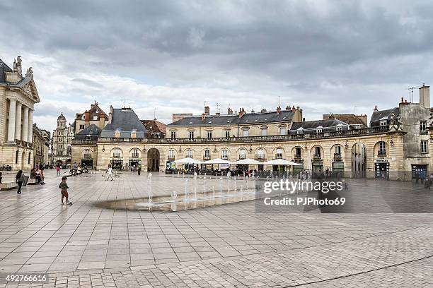 place de la libération - dijon - dijon bildbanksfoton och bilder