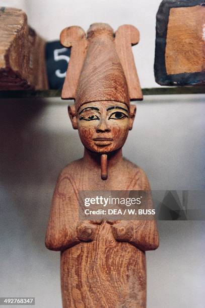 Mummiform Mummiform Photos and Premium High Res Pictures - Getty Images