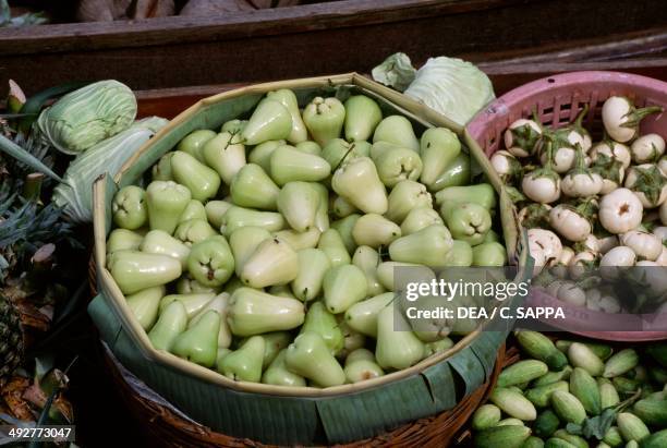Champoo Fruit Java Bell Fruit Photos and Premium High Res Pictures - Getty Images