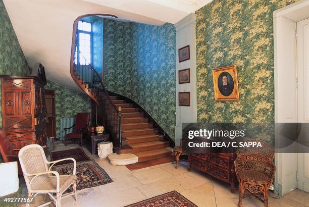 Conty Conty Photos and Premium High Res Pictures - Getty Images
