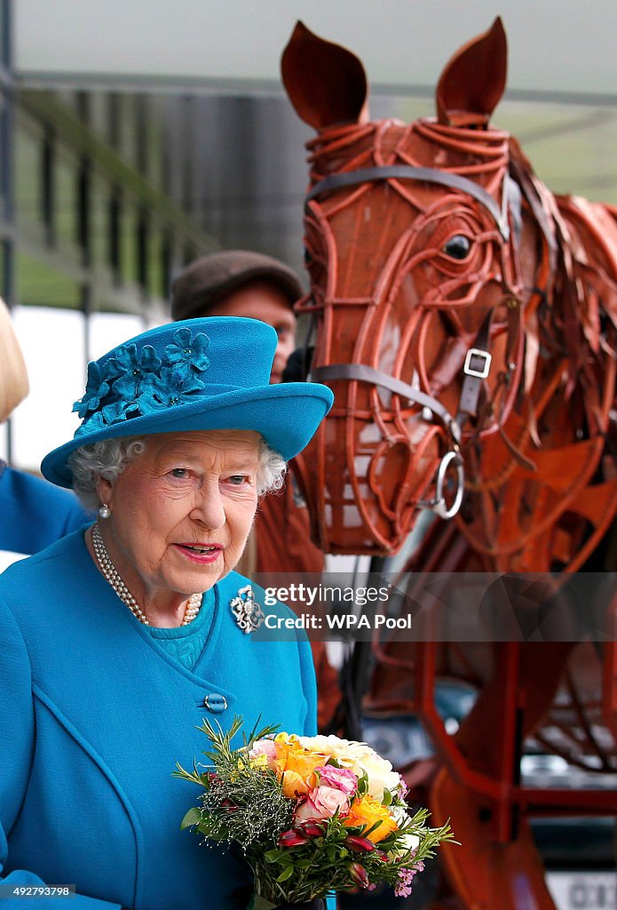 The Queen And Duke Of Edinburgh Open The School Of Veterinary Medicine