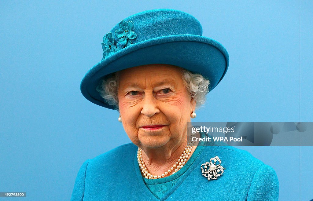 The Queen And Duke Of Edinburgh Open The School Of Veterinary Medicine