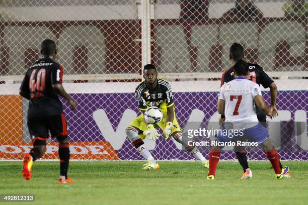 Felipe of Flamengo batle for de ball eith of Bahia during the match between Flamengo and Bahia as part of Brazilian Series A 2014 at Claudio Moacyr...