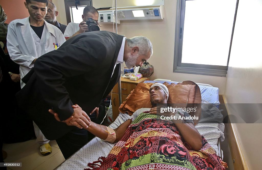 Hamas Deputy Chief Ismail Haniyeh visits injured Palestinians in Gaza