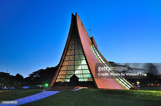 the beautiful church at blue hour - taichung stockfoto's en -beelden