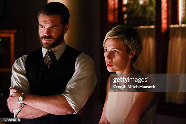 Two Birds, One Millstone" - Annalise takes on a new client, a transgender professor accused of killing her husband. Meanwhile, the Keating 5 are left...