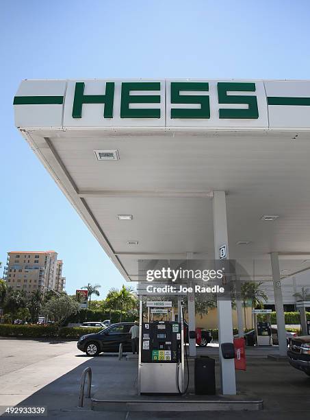 Hess gas station is seen on May 22, 2014 in Miami, Florida. The Hess Corporation announced that it would sell its retail arm to Marathon Petroleum...
