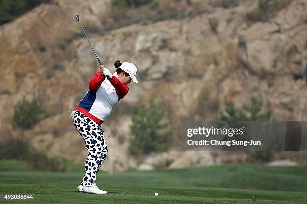 Shanshan Feng of China plays a shot on the 2nd hole during round three of the LPGA KEB HanaBank on October 17, 2015 in Incheon, South Korea.