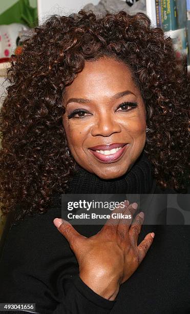 Oprah Winfrey poses backstage at the hit musical "Hamilton" on Broadway at The Richard Rogers Theater on October 16, 2015 in New York City.