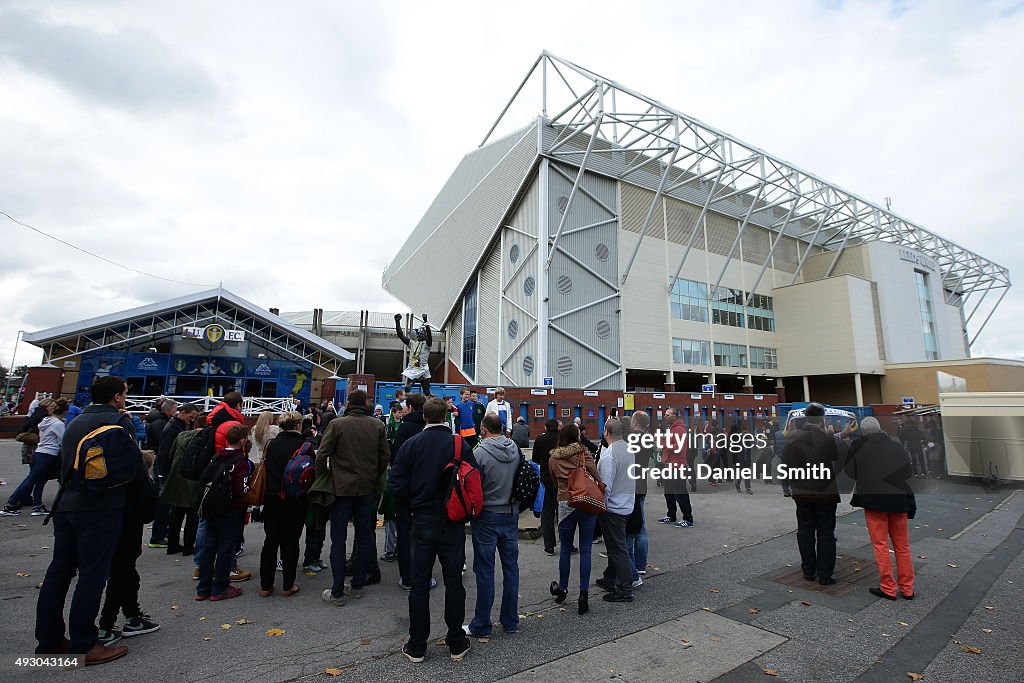 Leeds United v Brighton & Hove Albion - Sky Bet Championship
