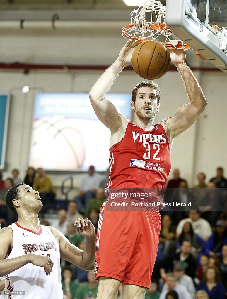 Maine Red Claws vs Rio Grande Valley Vipers. Tim Ohlbrecht gets an easy score as Fab Melo of Maine l