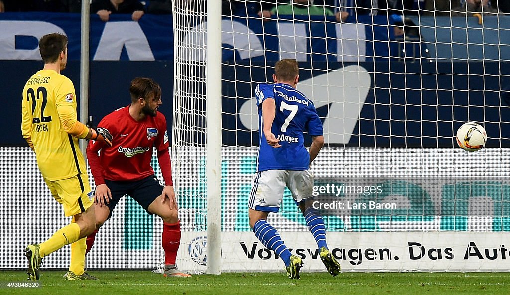 FC Schalke 04 v Hertha BSC - Bundesliga