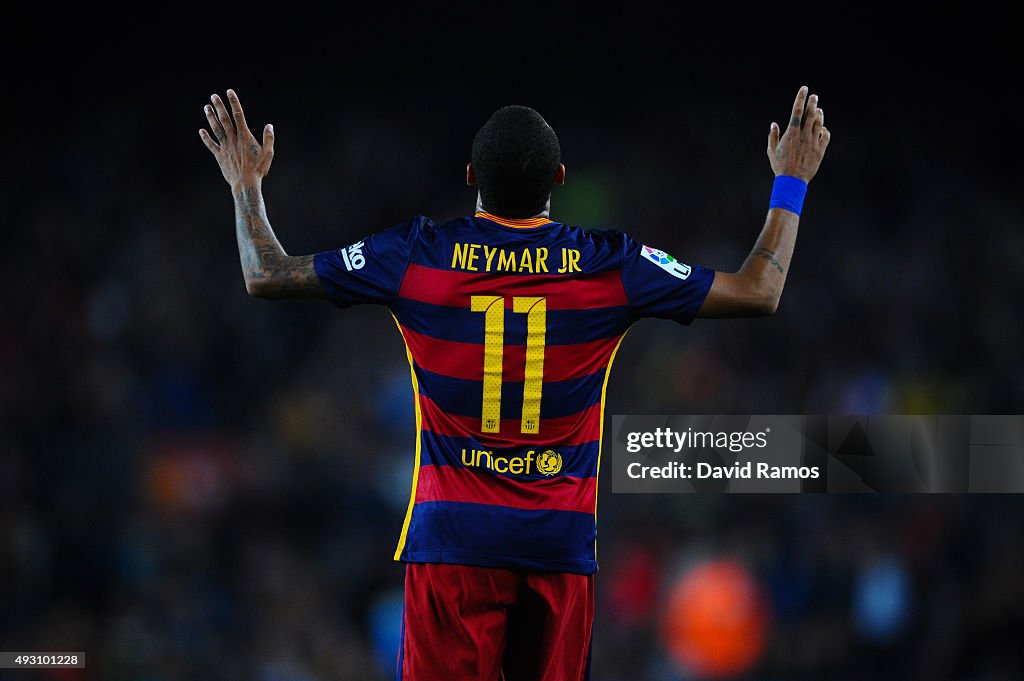 FC Barcelona v Rayo Vallecano - La Liga