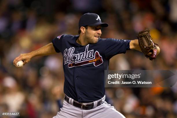 David Hale of the Atlanta Braves pitches against the San Francisco Giants during the eighth inning at AT&T Park on May 12, 2014 in San Francisco,...