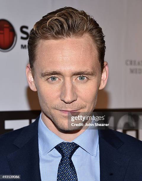Actor Tom Hiddleston attends the premiere of "I Saw The Light" at The Belcourt Theatre on October 17, 2015 in Nashville, Tennessee.