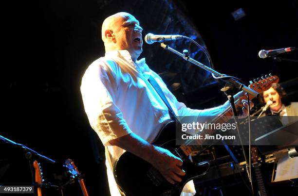 Ronald Innes 21 photos et images haute résolution de The Rutles - Getty Images