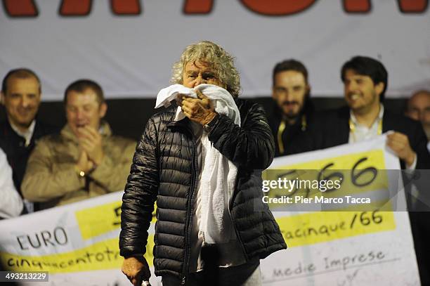 Beppe Grillo, founder of the Movimento 5 Stelle , speaks during a political rally at Piazza del Duomo on May 22, 2014 in Milan, Italy. The European...