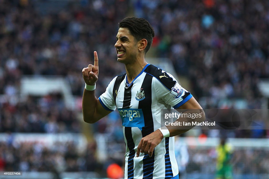 Newcastle United v Norwich City - Premier League