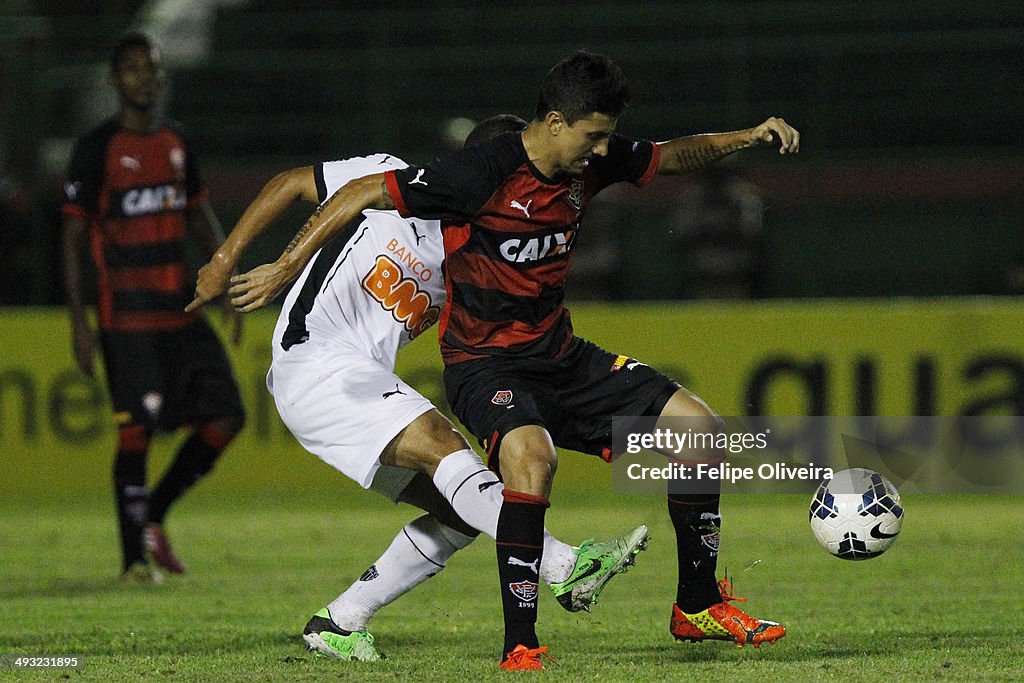 Vitoria v Atletico MG - Brasileirao Series A 2014