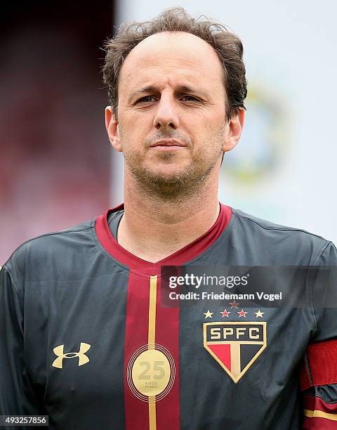 Rogerio Ceni of Sao Paulo looks on during the match between Sao Paulo and Vasco for the Brazilian Series A 2015 at Estadio do Morumbi on October 18,...