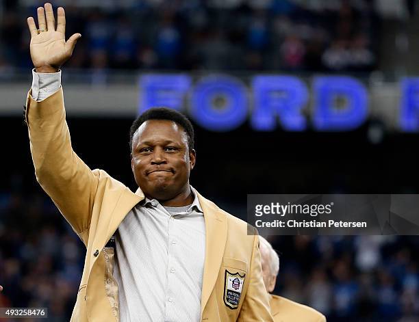 Barry Sanders during the Pro Football Hall of Fame half time show during the Chicago Bears v Detroit Lions game at Ford Field on October 18, 2015 in...