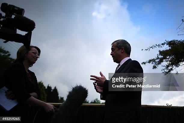 United Kingdom Independence Party leader Nigel Farage talks to reporters on May 23, 2014 near Biggin Hill, England. Early local election results...