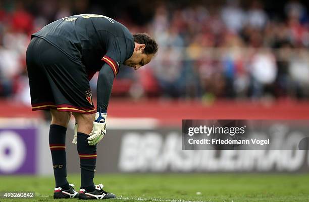 Rogerio Ceni of Sao Paulo looks on during the match between Sao Paulo and Vasco for the Brazilian Series A 2015 at Estadio do Morumbi on October 18,...