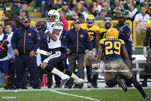 Malcom Floyd of the San Diego Chargers makes a catch for a first down against the Green Bay Packers in the second quarter at Lambeau Field on October...