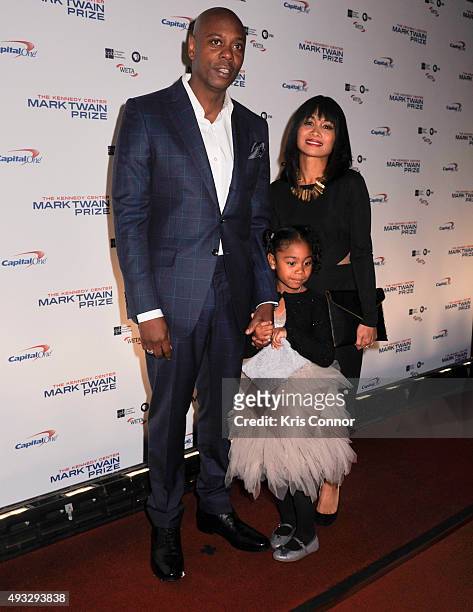 Actress and comedian Dave Chappelle with wife Elaine Chappelle and daughter Sonal Chappelle pose on the red carpet during the 18th Annual Mark Twain...