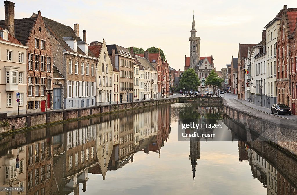 Jan van Eyckplein, Belgium