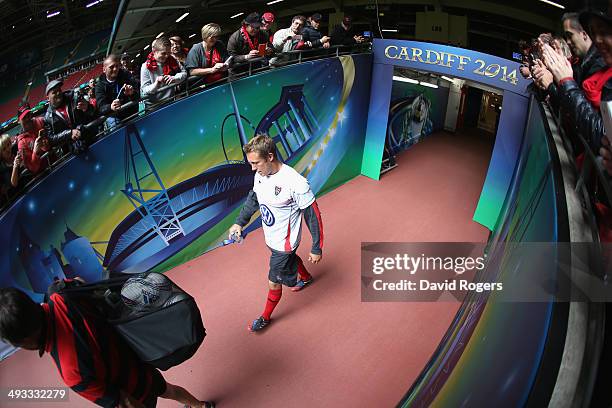 Jonny Wilkinson, the Toulon captain, walks down the tunnel as Toulon fans look on during the Toulon kicking practice held at the Millennium Stadium...