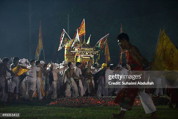 Chair Ritual 99 Chinese Emperor Chair Stock Photos, High-Res Pictures, and Images ...