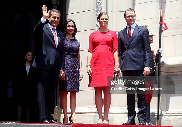 Crown Princess Victoria of Sweden and Prince Daniel of Sweden meet President of Peru, Ollanta Humala and First Lady Nadine Heredia during an official...