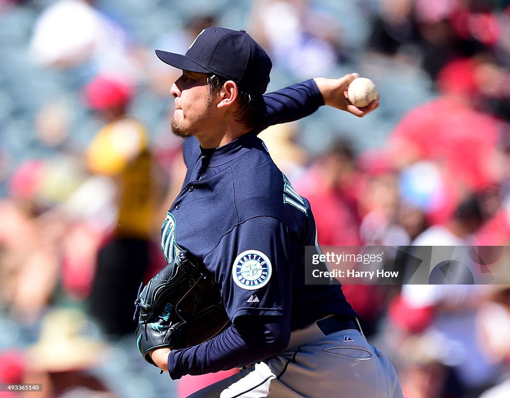 Seattle Mariners v Los Angeles Angels of Anaheim