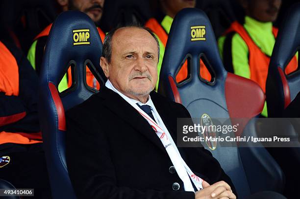 Delio Rossi head coach of Bologna FC looks on prior the beginning of the Serie A match between Bologna FC and US Citta di Palermo at Stadio Renato...