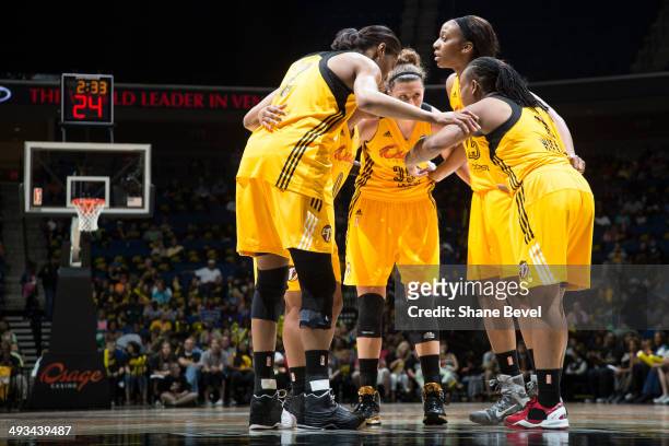 The Tulsa Shock huddles up during the WNBA game against the Minnesota Lynx on May 23, 2014 at the BOK Center in Tulsa, Oklahoma. NOTE TO USER: User...