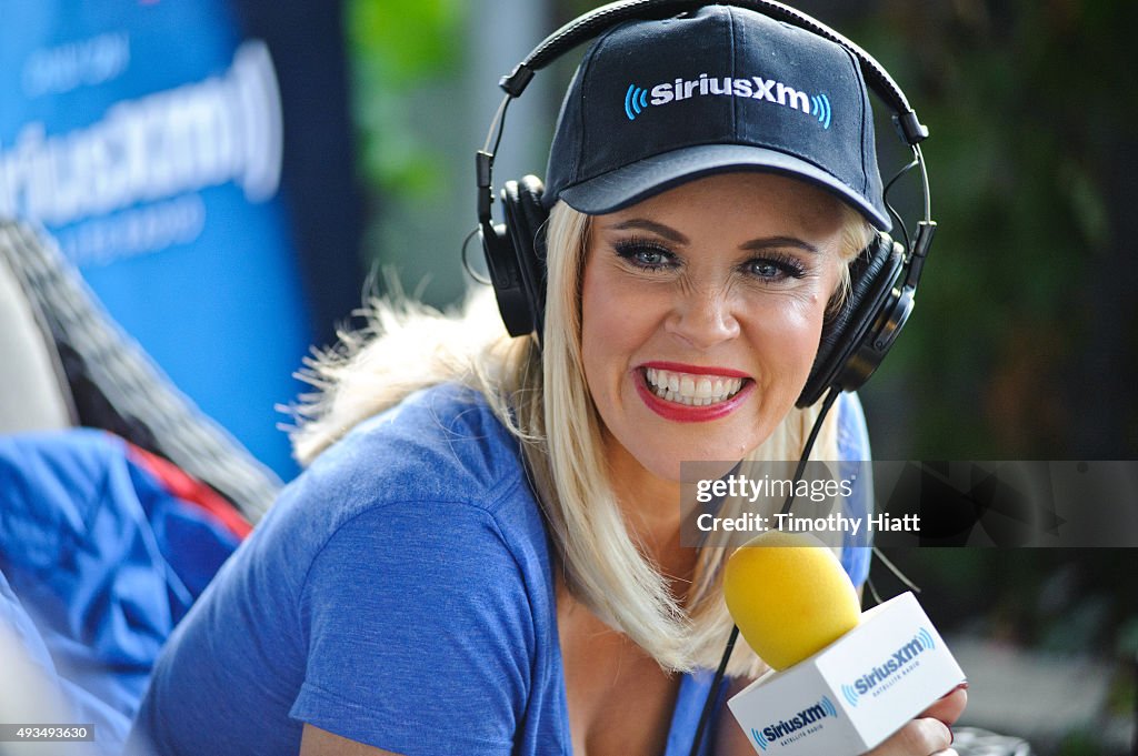 Jenny McCarthy Hosts Her SiriusXM Show Live From Beyond The Ivy In Chicago Before Cubs-Mets, Game 3 Of The NLCS