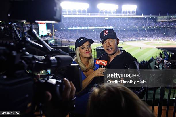 Donnie Wahlberg attends and Jenny McCarthy hosts her SiriusXM Show live from Beyond The Ivy in Chicago on October 20, 2015 in Chicago, Illinois.