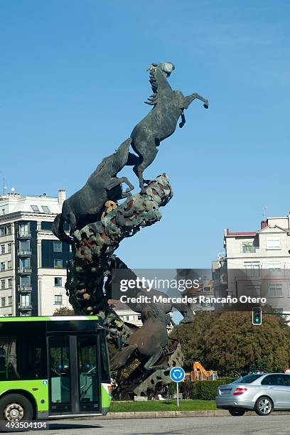 españa square, en el centro de la ciudad, vigo, en galicia, españa. - vigo fotografías e imágenes de stock