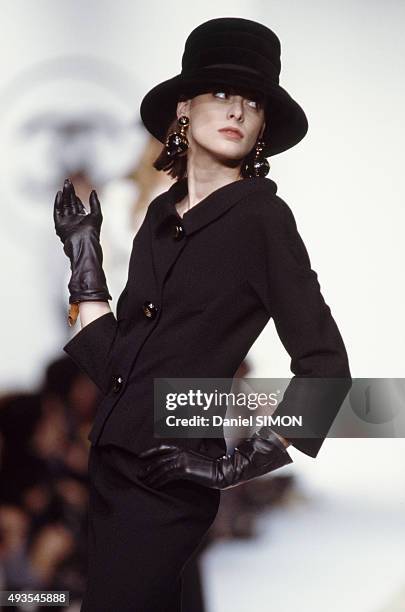 Model walks the runway during the Chanel show Ready-To-Wear Fall/Winter 1988/1989 in Paris, France, on March 21, 1988.