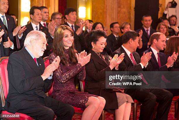 Catherine, Duchess of Cambridge , Chinese President Xi Jinping and his wife, Madame Peng Liyuan and Prince William, Duke of Cambridge watch a...