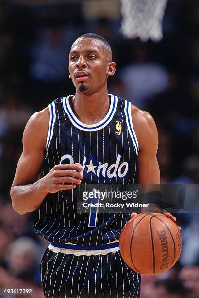 Penny Hardaway of the Orlando Magic dribbles against the Golden State Warriors on March 7, 1997 at the Arena in Oakland in Oakland, California. NOTE...