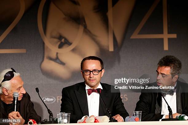 Director and screenwriter Andrei Zvyagintsev , winner of the Best Screenplay for his film 'Leviathan'attends the Palme D'Or Winners press conference...