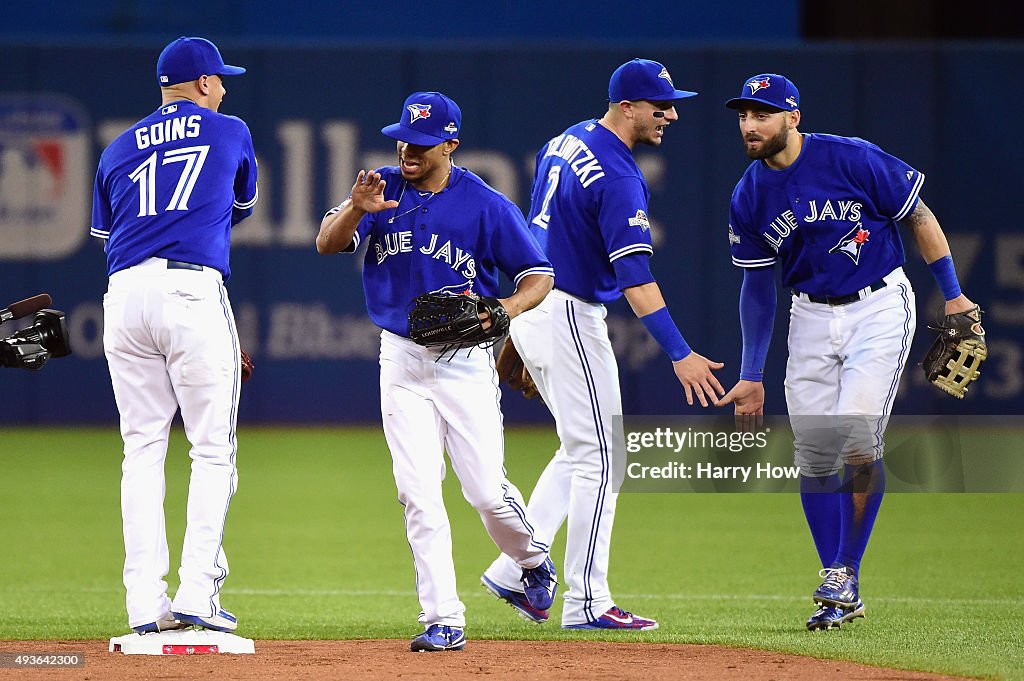 League Championship - Kansas City Royals v Toronto Blue Jays - Game Five